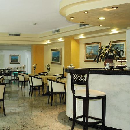 Hotel Borgo Marina โรดิการ์กานิโก ภายนอก รูปภาพ