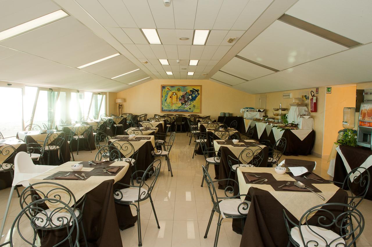 Hotel Borgo Marina โรดิการ์กานิโก ภายนอก รูปภาพ