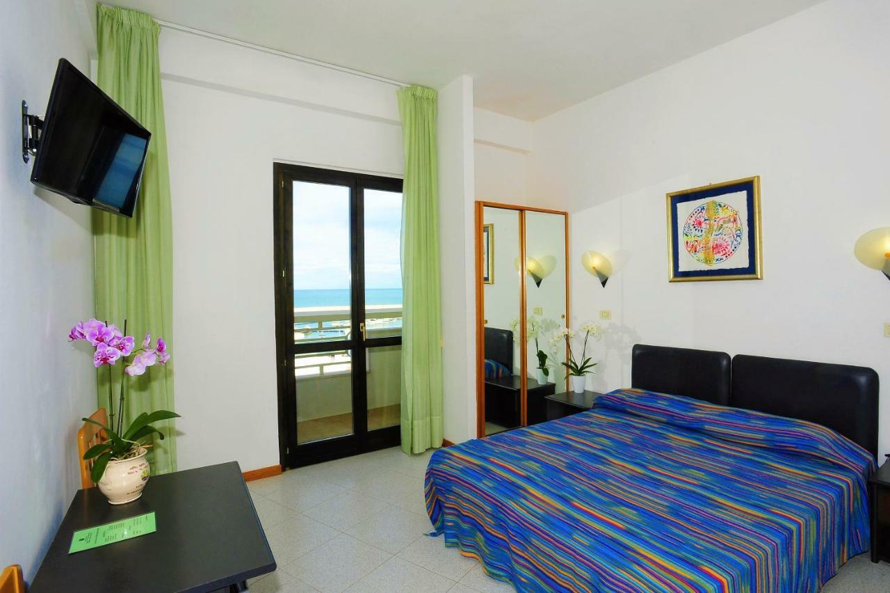 Hotel Borgo Marina โรดิการ์กานิโก ภายนอก รูปภาพ